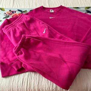 Nike Sweatsuit